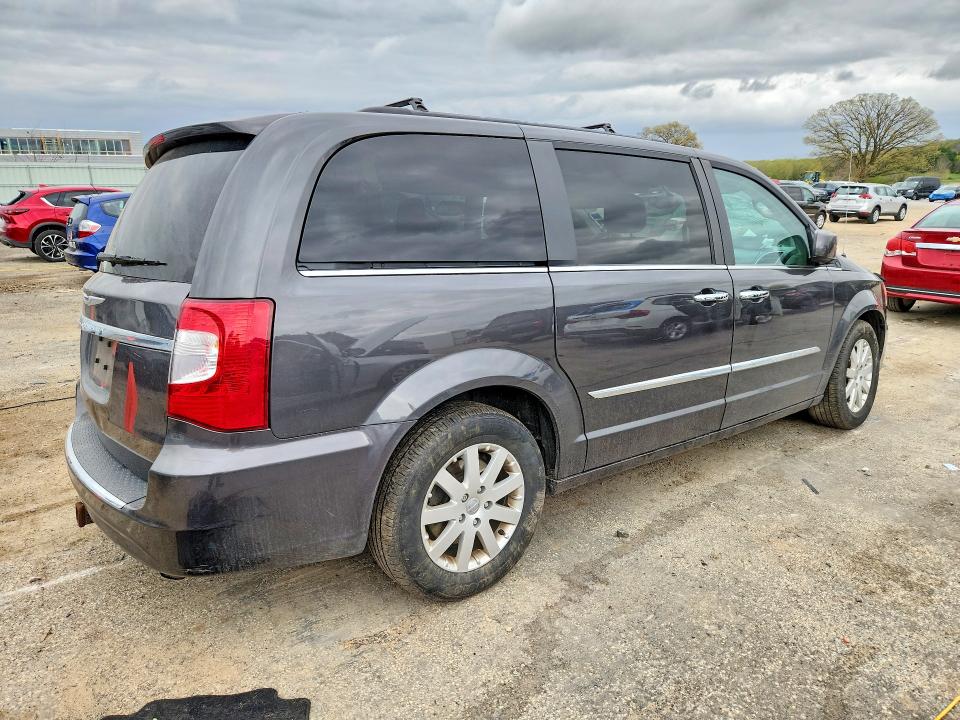 51696066 :رقم المزاد ، 2C4RC1BG8GR253341 vin ، 2016 Chrysler Town & Country مزاد بيع