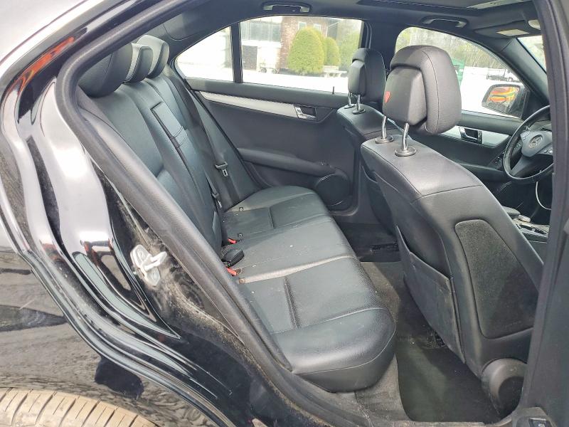 51600646 :رقم المزاد ، WDDGF81X18F172205 vin ، 2008 Mercedes-benz C مزاد بيع