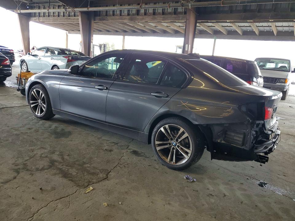 2013 Bmw 328 მანქანა იყიდება აუქციონზე, vin: WBA3B3C5XDF543436, აუქციონის ნომერი: 49750086