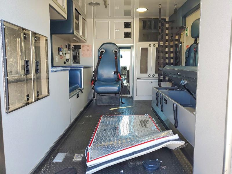 2018 Ford Econoline მანქანა იყიდება აუქციონზე, vin: 1FDWE3FS9JDC36688, აუქციონის ნომერი: 50912366