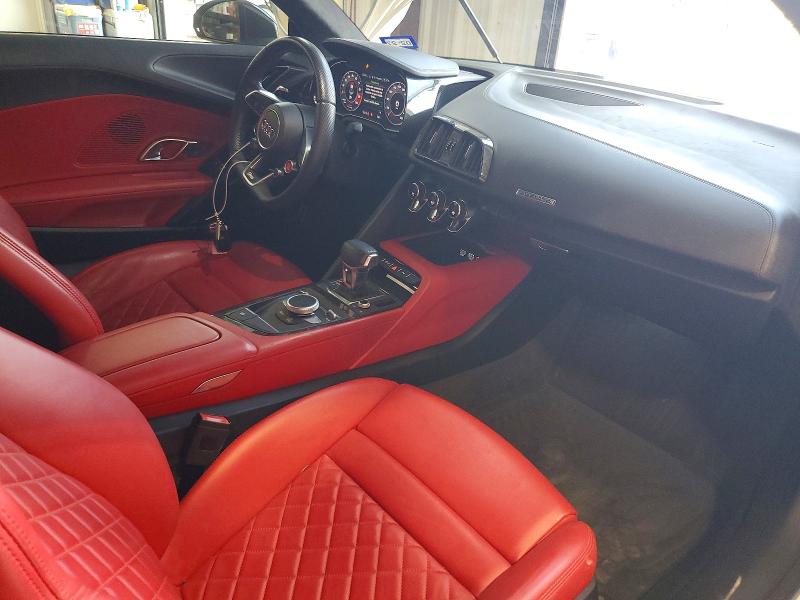Продажа на аукционе авто 2018 Audi R8, vin: WUAKBAFXXJ7900428, номер лота: 48923606