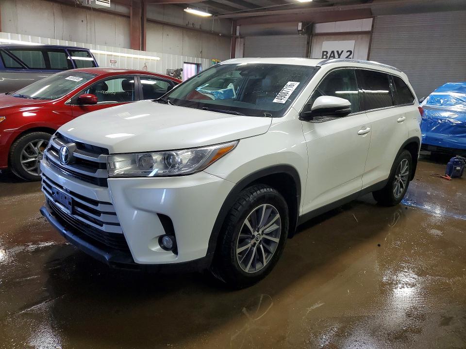 2019 Toyota Highlander მანქანა იყიდება აუქციონზე, vin: 5TDJZRFH4KS932066, აუქციონის ნომერი: 49087716