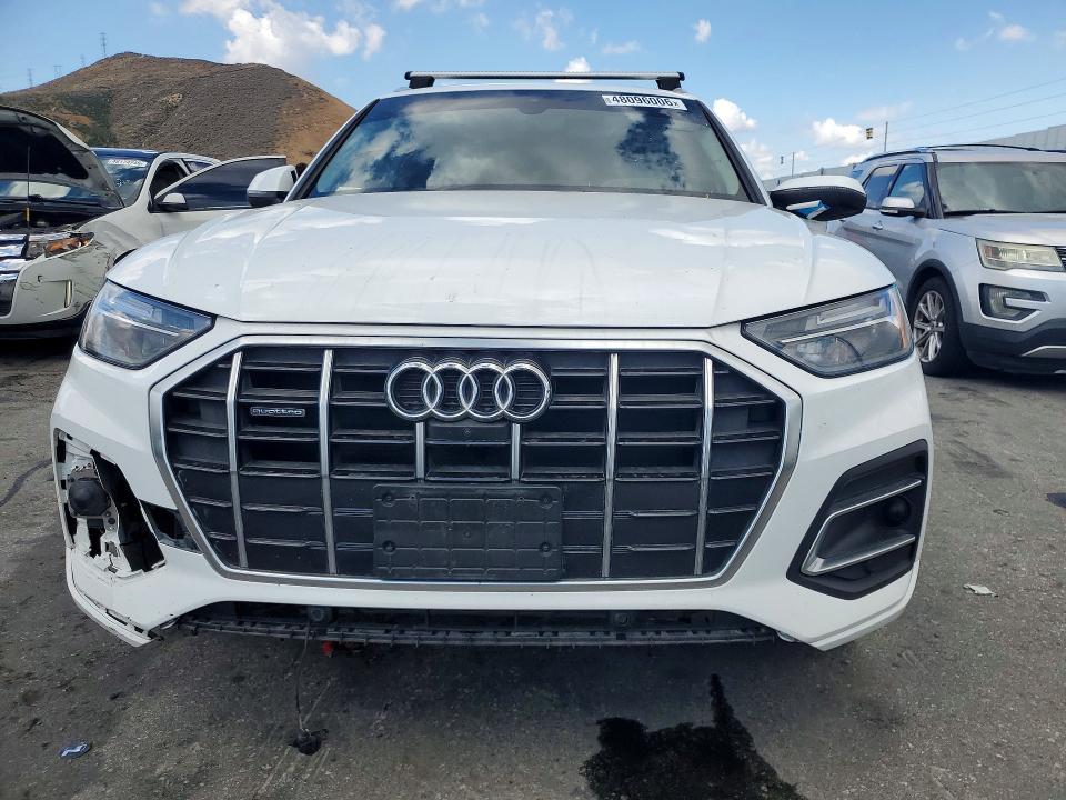 48096006 :رقم المزاد ، WA1BAAFY7M2022820 vin ، 2021 Audi Q5 مزاد بيع