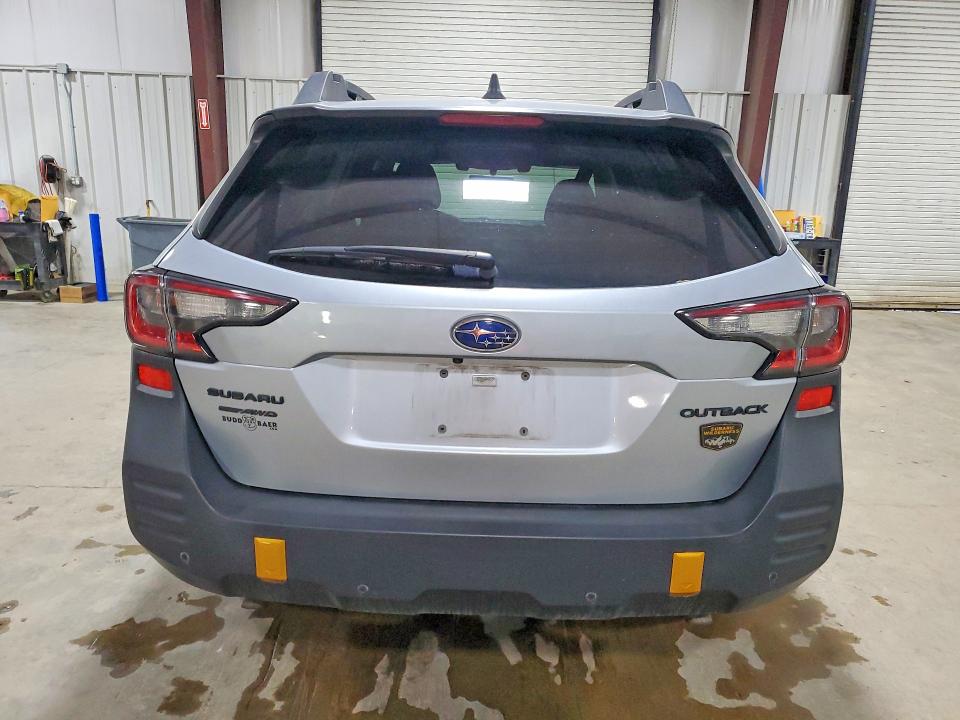 Продажа на аукционе авто 2022 Subaru Outback, vin: 4S4BTGUD1N3217614, номер лота: 49187166