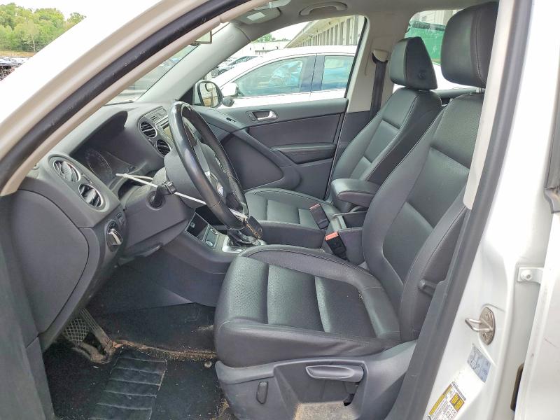 Продажа на аукционе авто 2016 Volkswagen Tiguan, vin: WVGAV7AX0GW540736, номер лота: 49278426