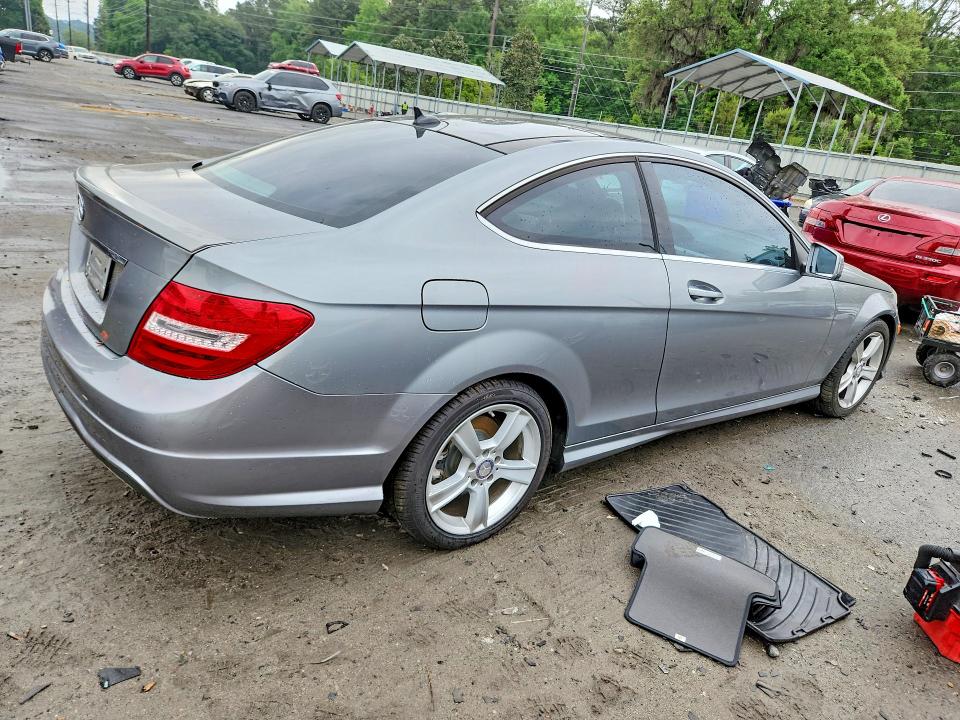 Продажа на аукционе авто 2014 Mercedes-benz C, vin: WDDGJ4HB7EG292484, номер лота: 51122036