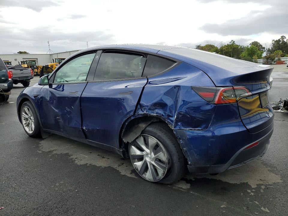 Продажа на аукционе авто 2023 Tesla Model Y, vin: 7SAYGDEE4PF701570, номер лота: 48270626