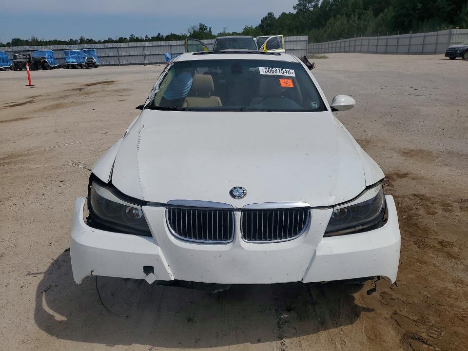 50681546 :رقم المزاد ، WBAVB33596AZ86086 vin ، 2006 Bmw 330 مزاد بيع