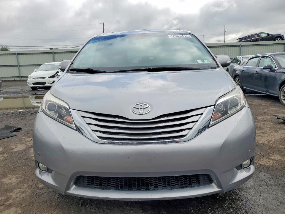51820476 :رقم المزاد ، 5TDDK3DC1GS130717 vin ، 2016 Toyota Sienna مزاد بيع