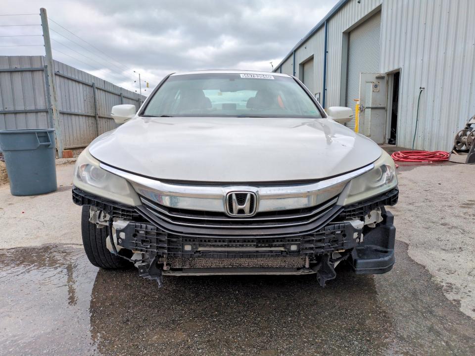 49783046 :رقم المزاد ، 1HGCR3F85GA014452 vin ، 2016 Honda Accord مزاد بيع