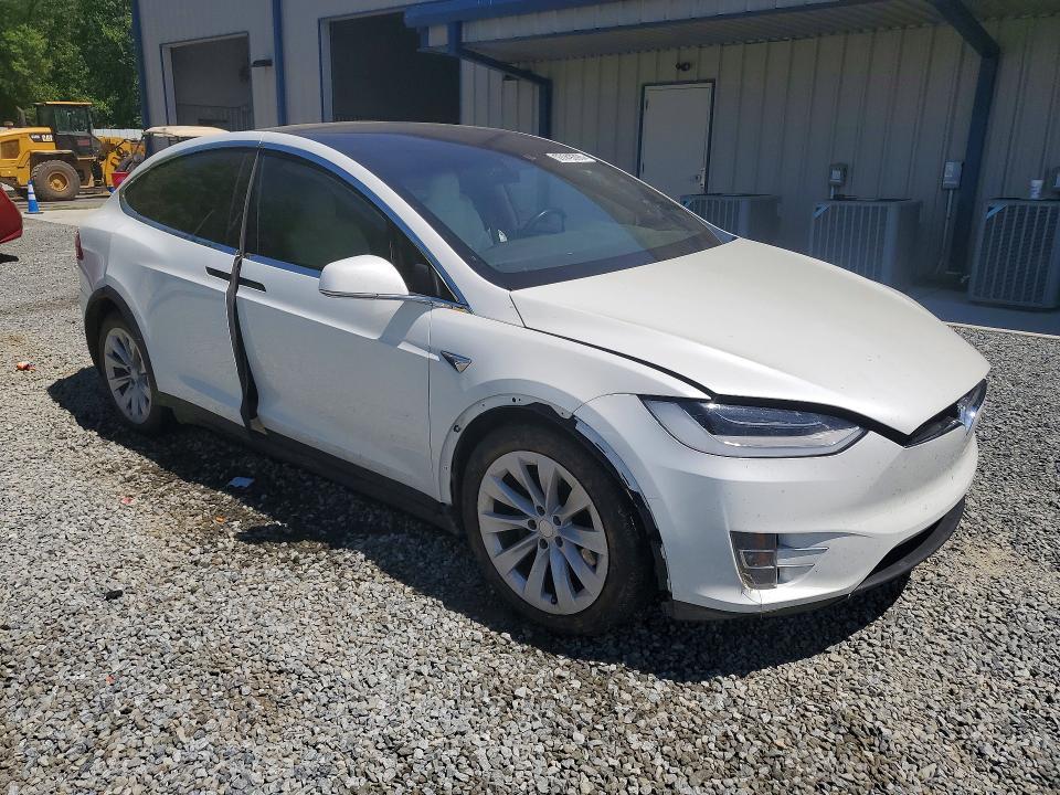 50149396 :رقم المزاد ، 5YJXCAE22LF271752 vin ، 2020 Tesla Model X مزاد بيع