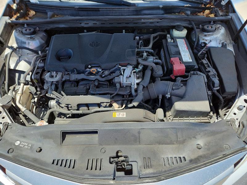 50329866 :رقم المزاد ، 4T1B11HK3JU580688 vin ، 2018 Toyota Camry مزاد بيع
