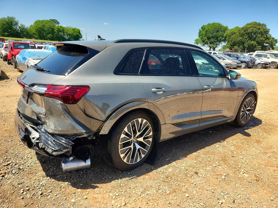 50788046 :رقم المزاد ، WA15AAGE2RB050596 vin ، 2024 Audi Q8 E-tron مزاد بيع
