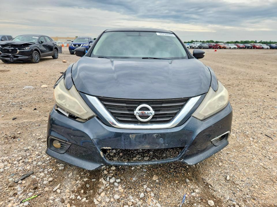 50298946 :رقم المزاد ، 1N4BL3AP5HC156032 vin ، 2017 Nissan Altima مزاد بيع