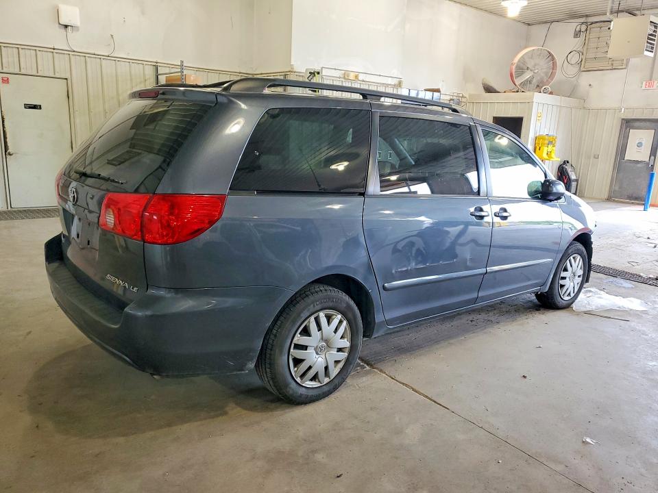 Продаж на аукціоні авто 2010 Toyota Sienna, vin: 5TDKK4CC1AS316733, номер лоту: 50630736