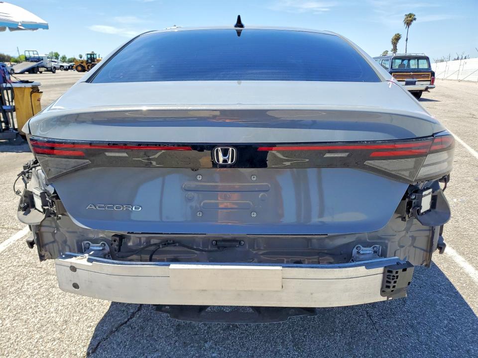 Продажа на аукционе авто 2025 Honda Accord, vin: 1HGCY1F49SA013303, номер лота: 51169886