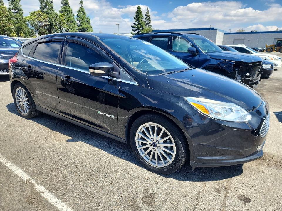 Продажа на аукционе авто 2014 Ford Focus, vin: 1FADP3R45EL311844, номер лота: 48202676