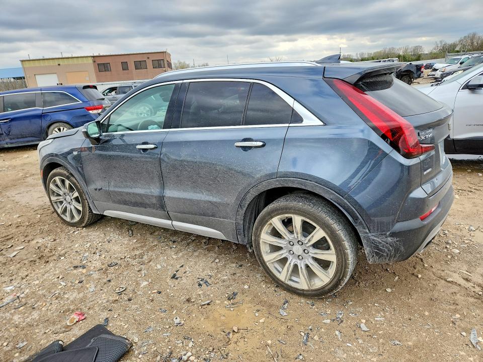 2019 Cadillac Xt4 მანქანა იყიდება აუქციონზე, vin: 1GYFZDR45KF132713, აუქციონის ნომერი: 48648316