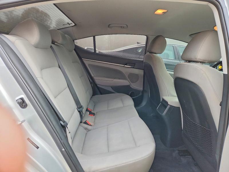 49058356 :رقم المزاد ، 5NPD84LF1HH012612 vin ، 2017 Hyundai Elantra مزاد بيع
