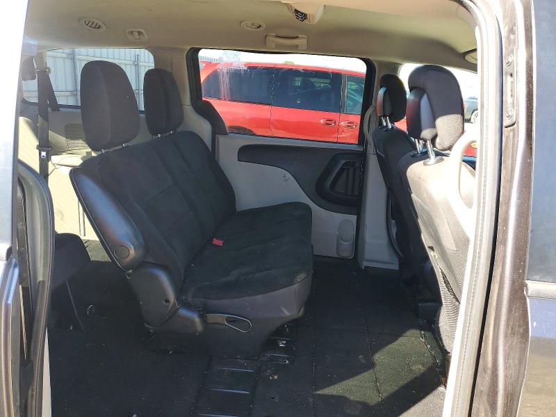 48701826 :رقم المزاد ، 2C4RDGBG4JR161103 vin ، 2018 Dodge Grand Caravan مزاد بيع
