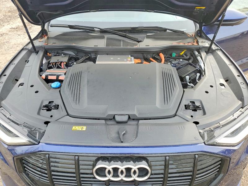 2022 Audi E-tron მანქანა იყიდება აუქციონზე, vin: WA1AAAGE6NB007758, აუქციონის ნომერი: 49271036