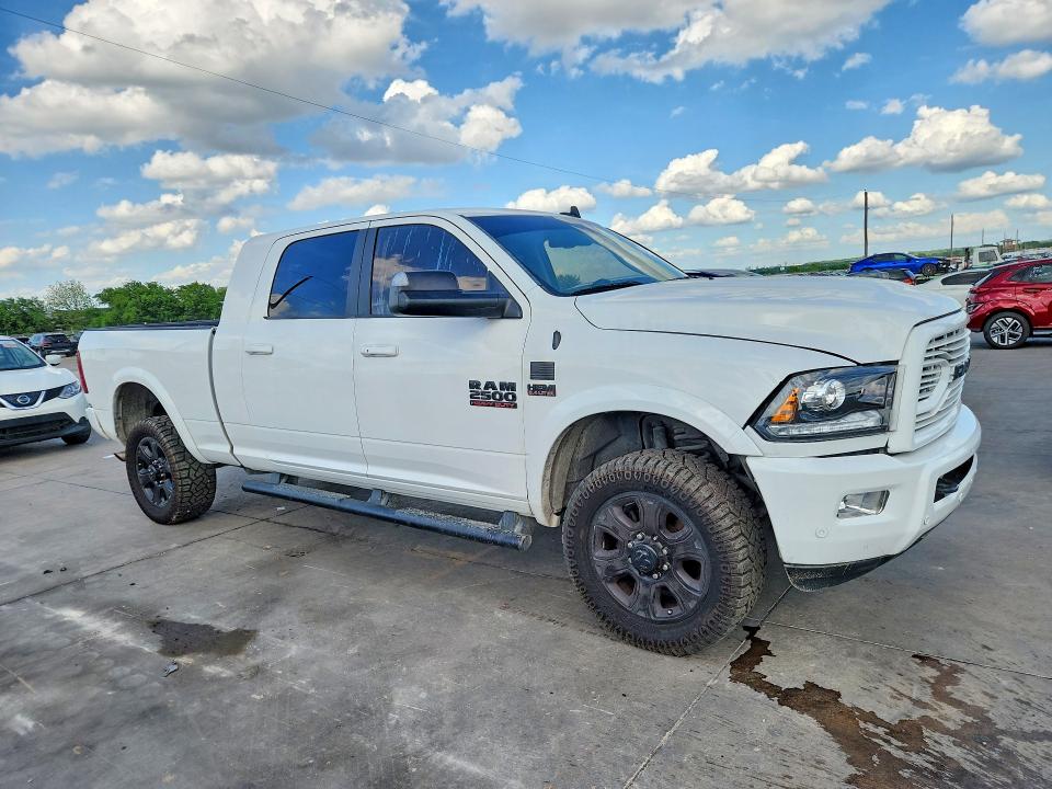 48537586 :رقم المزاد ، 3C6UR5NJ0HG601445 vin ، 2017 Ram 2500 مزاد بيع