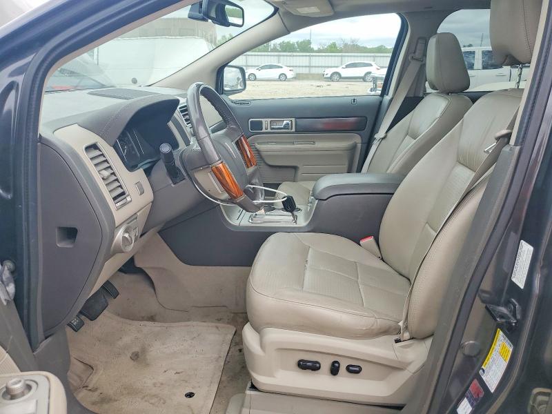 Auction sale of the 2007 Lincoln Townhouse Mkx, vin: 2LMDU88C37BJ22007, lot number: 49871316