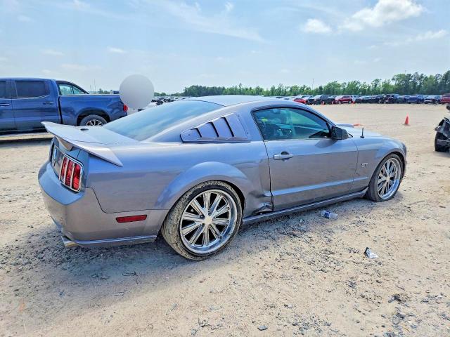 51128126 :رقم المزاد ، 1ZVHT82H675258898 vin ، 2007 Ford Mustang مزاد بيع