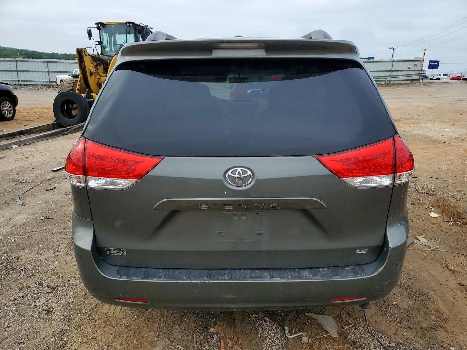 Продаж на аукціоні авто 2014 Toyota Sienna, vin: 5TDKK3DC2ES476330, номер лоту: 51589756