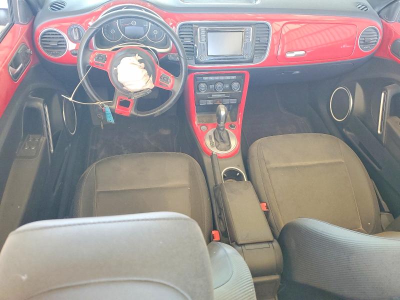 50250776 :رقم المزاد ، 3VW5DAAT6KM505420 vin ، 2019 Volkswagen Beetle مزاد بيع