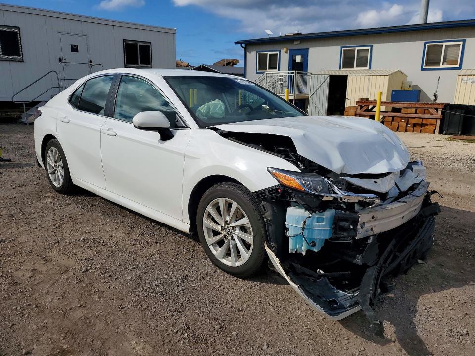 2022 Toyota Camry მანქანა იყიდება აუქციონზე, vin: 4T1C11AK1NU639421, აუქციონის ნომერი: 51031386