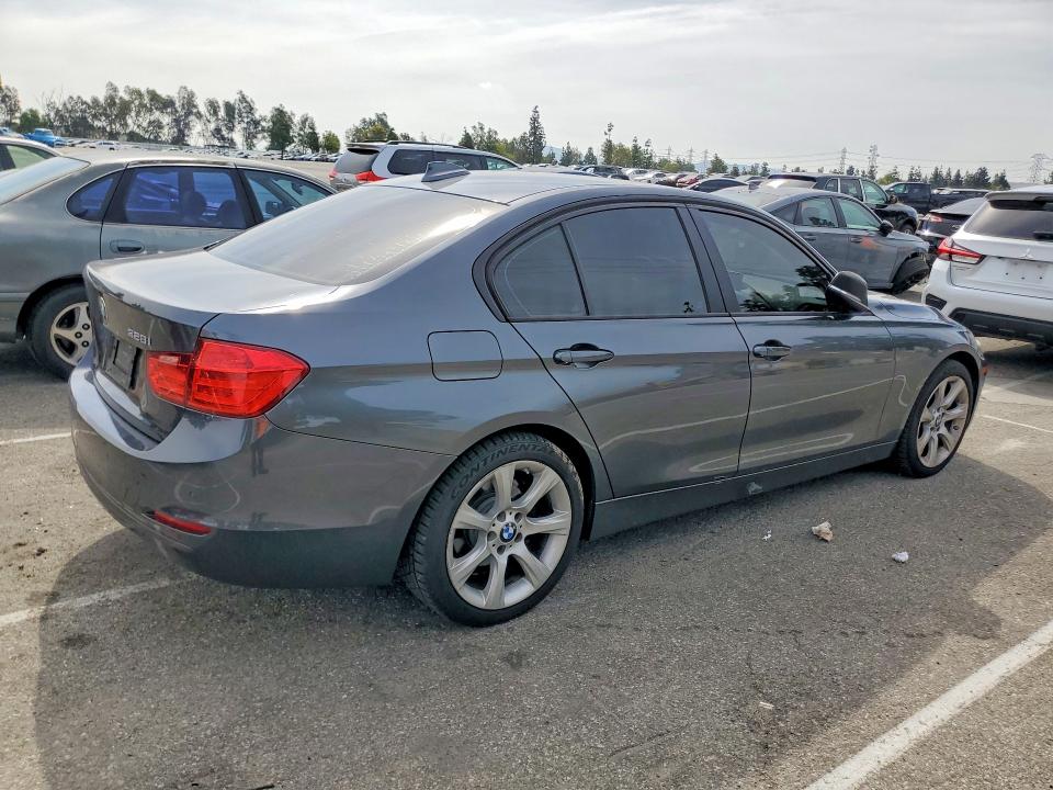 48541586 :رقم المزاد ، WBA3C1C5XFK122036 vin ، 2015 Bmw 330xi مزاد بيع