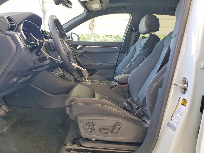 51126656 :رقم المزاد ، WA1EECF32N1045821 vin ، 2022 Audi Q3 مزاد بيع