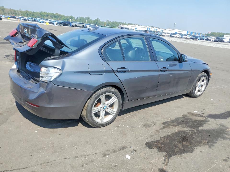2014 Bmw 328 მანქანა იყიდება აუქციონზე, vin: WBA3B5G56ENS10986, აუქციონის ნომერი: 50281636