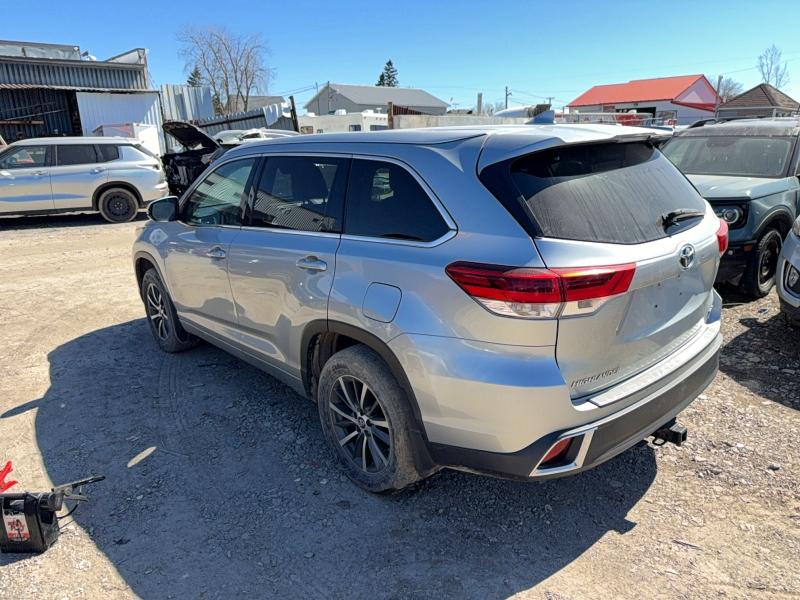 Продажа на аукционе авто 2018 Toyota Highlander Hybrid, vin: 5TDJGRFH6JS050207, номер лота: 51624186