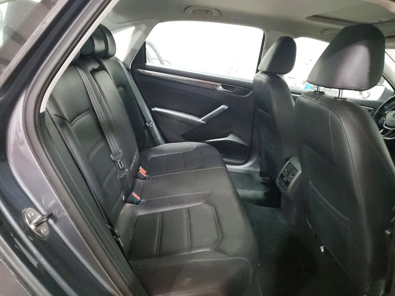 Продаж на аукціоні авто 2016 Volkswagen Passat, vin: 1VWBT7A35GC068754, номер лоту: 49983286