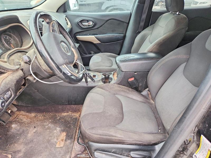 52007116 :رقم المزاد ، 1C4PJLCB4HW574068 vin ، 2017 Jeep Cherokee مزاد بيع