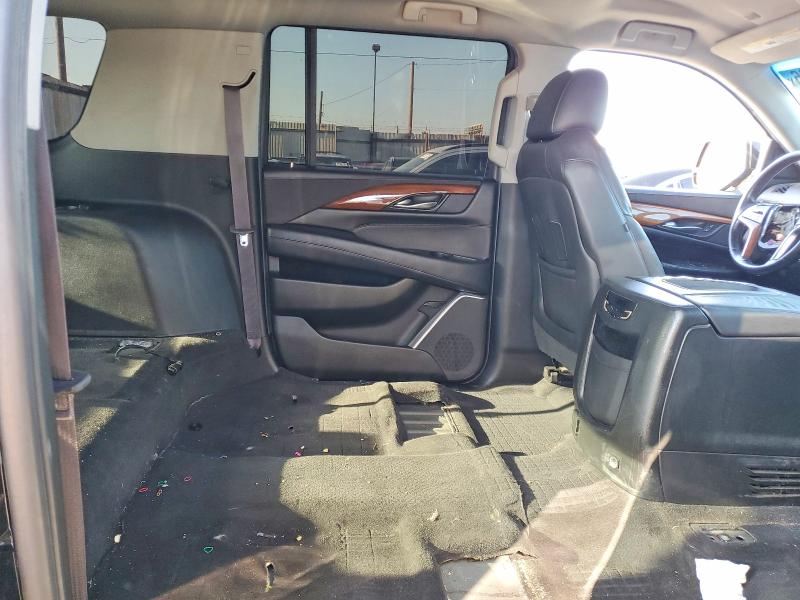 51335826 :رقم المزاد ، 1GYS3GKJ8HR203203 vin ، 2017 Cadillac Escalade مزاد بيع