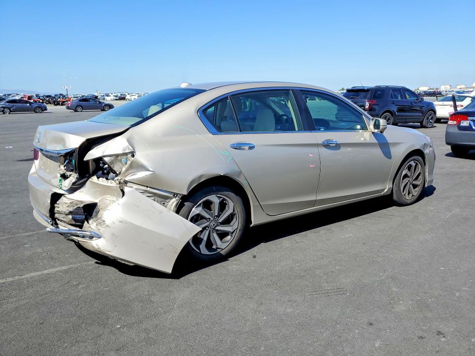 Aukcja sprzedaży 2017 Honda Accord, vin: 1HGCR2F7XHA035655, numer aukcji: 52001676
