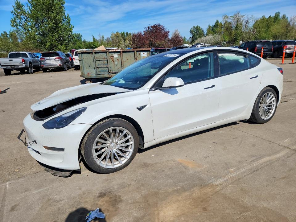 49012756 :رقم المزاد ، 5YJ3E1EB8NF250383 vin ، 2022 Tesla Model 3 مزاد بيع