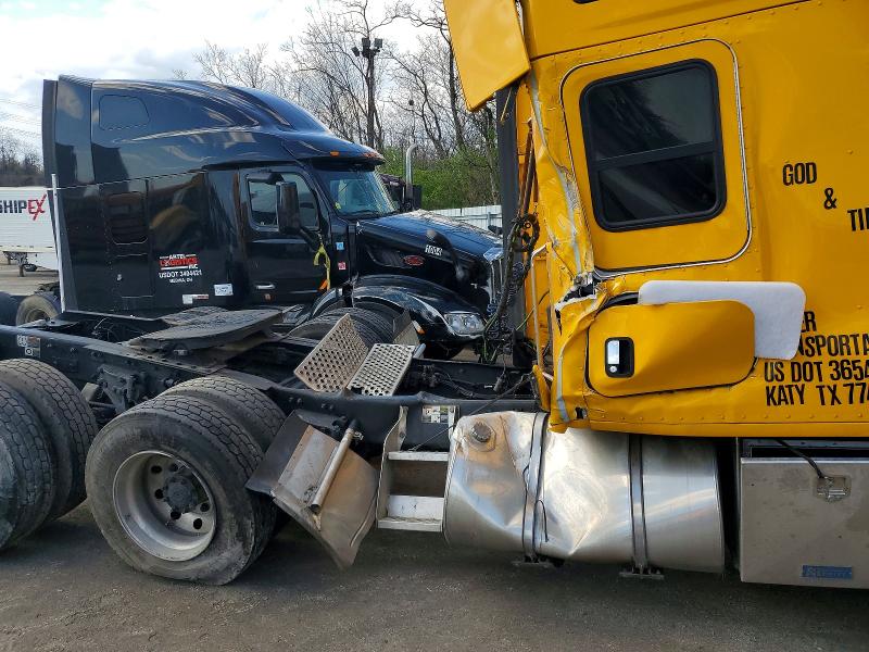 Продаж на аукціоні авто 2022 Kenworth T680, vin: 1XKYDP9X3NJ130456, номер лоту: 48750866