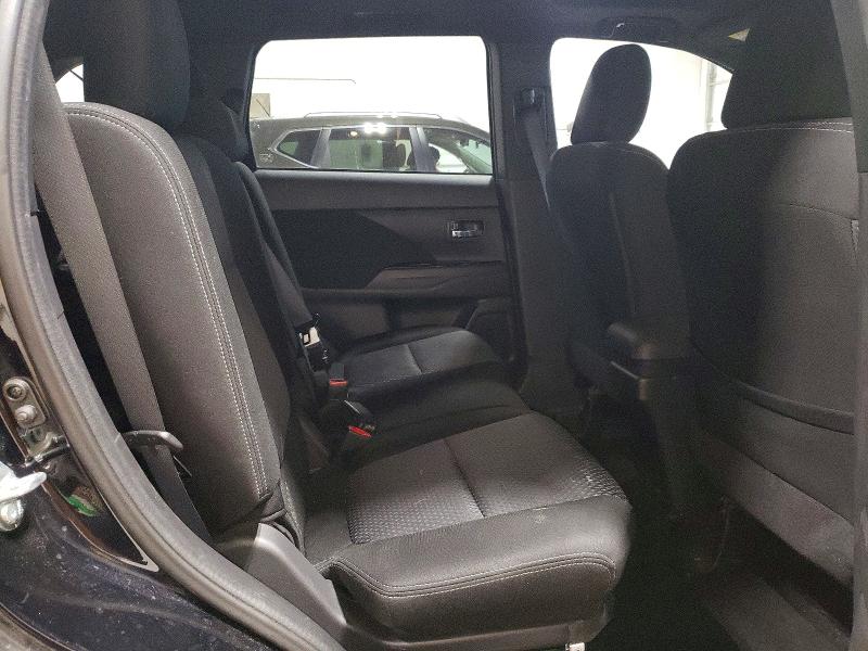 50719316 :رقم المزاد ، JA4AZ3A35JZ024029 vin ، 2018 Mitsubishi Outlander مزاد بيع