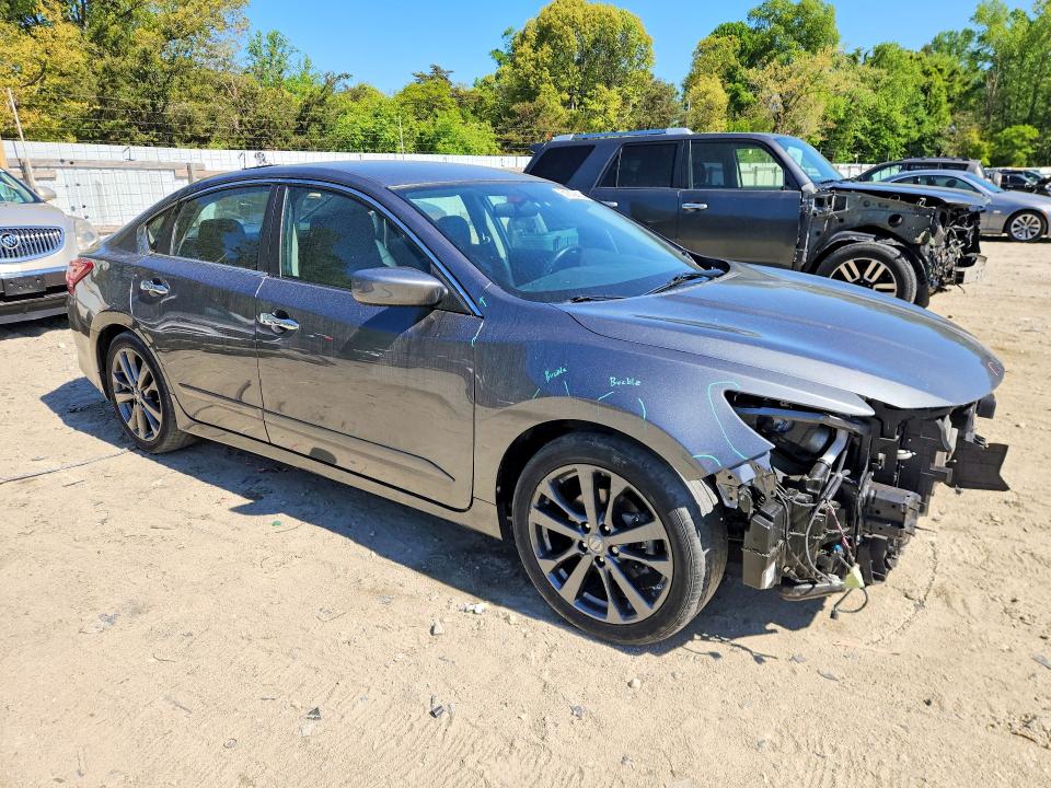 Продаж на аукціоні авто 2018 Nissan Altima, vin: 1N4AL3AP7JC287111, номер лоту: 51019476