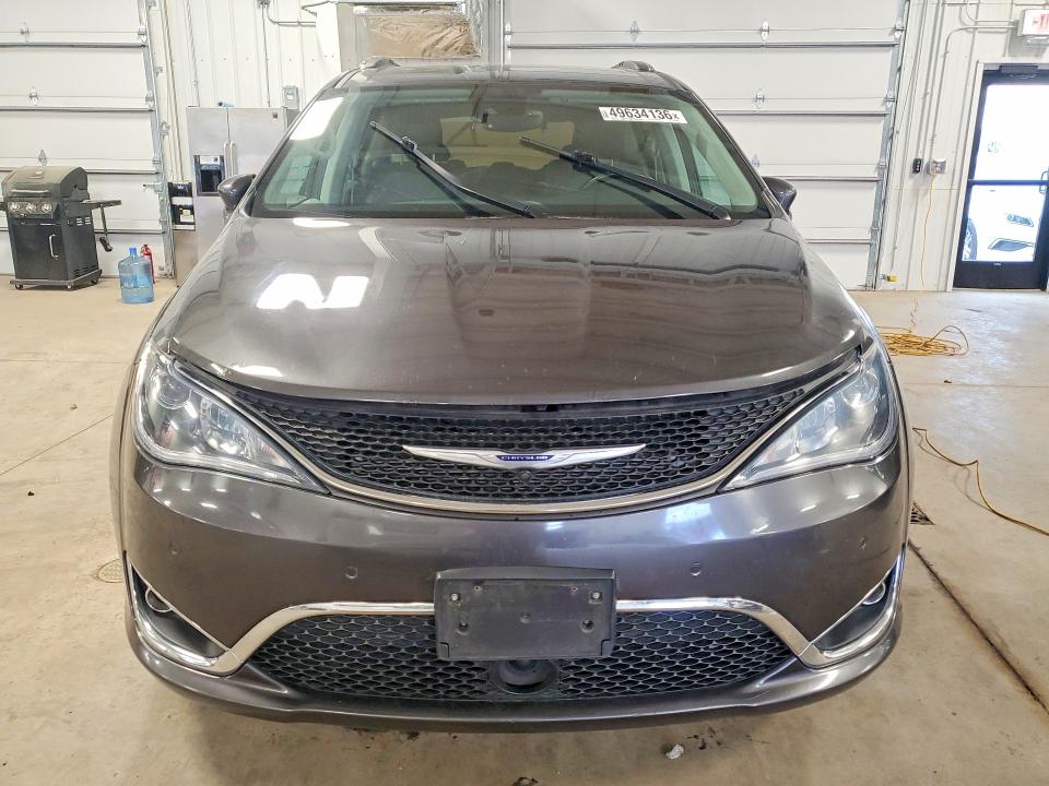 49634136 :رقم المزاد ، 2C4RC1EG1KR644576 vin ، 2019 Chrysler Pacifica مزاد بيع