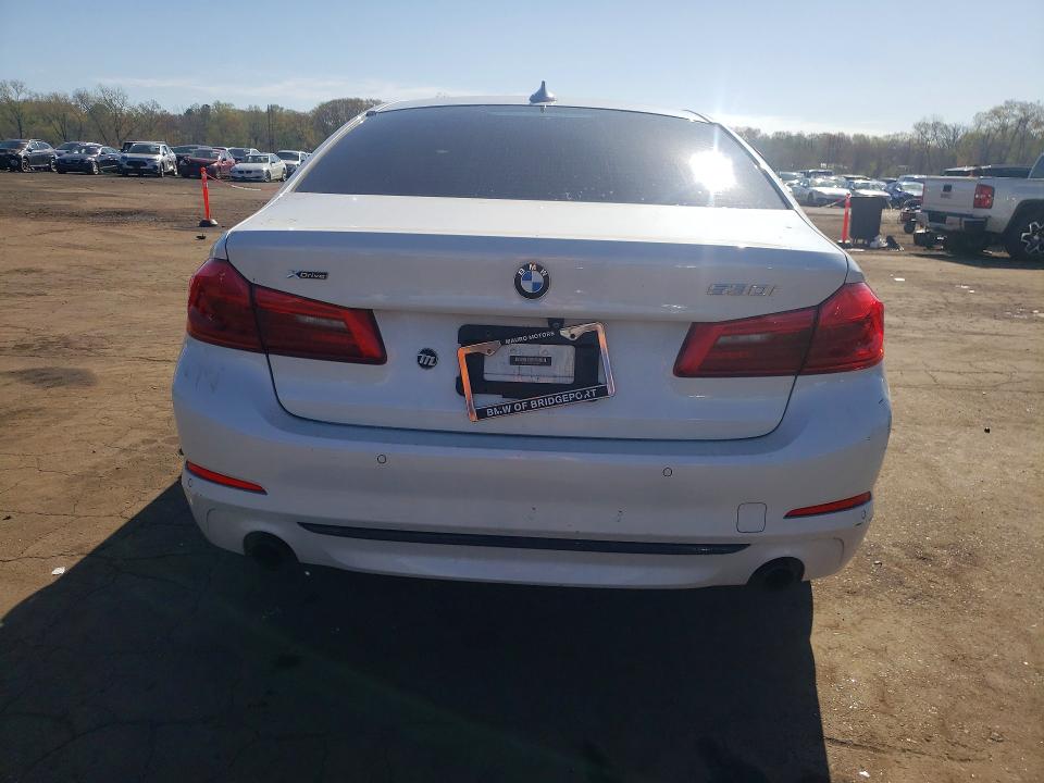 50671276 :رقم المزاد ، WBAJA7C56JWA72627 vin ، 2018 Bmw 530 مزاد بيع