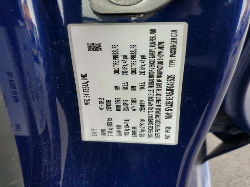 Продажа на аукционе авто 2018 Tesla Model 3, vin: 5YJ3E1EA5JF042639, номер лота: 45849006