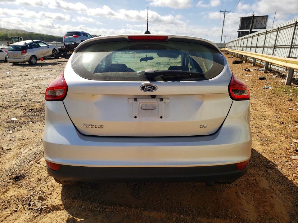 48624516 :رقم المزاد ، 1FADP3K24FL282329 vin ، 2015 Ford Focus مزاد بيع