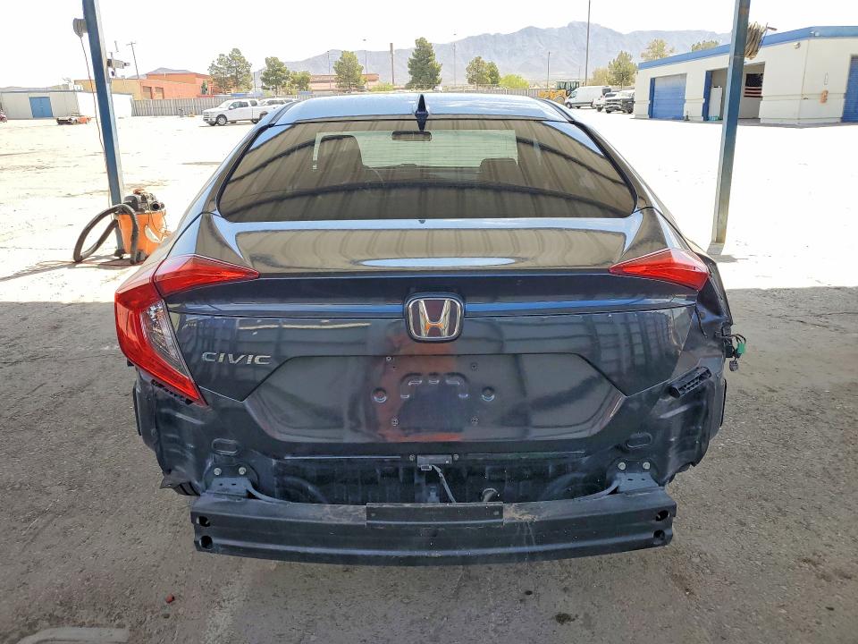 51200096 :رقم المزاد ، 2HGFC2F75JH570253 vin ، 2018 Honda Civic مزاد بيع