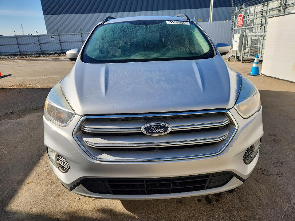 51268046 :رقم المزاد ، 1FMCU9GD7JUB32550 vin ، 2018 Ford Escape مزاد بيع