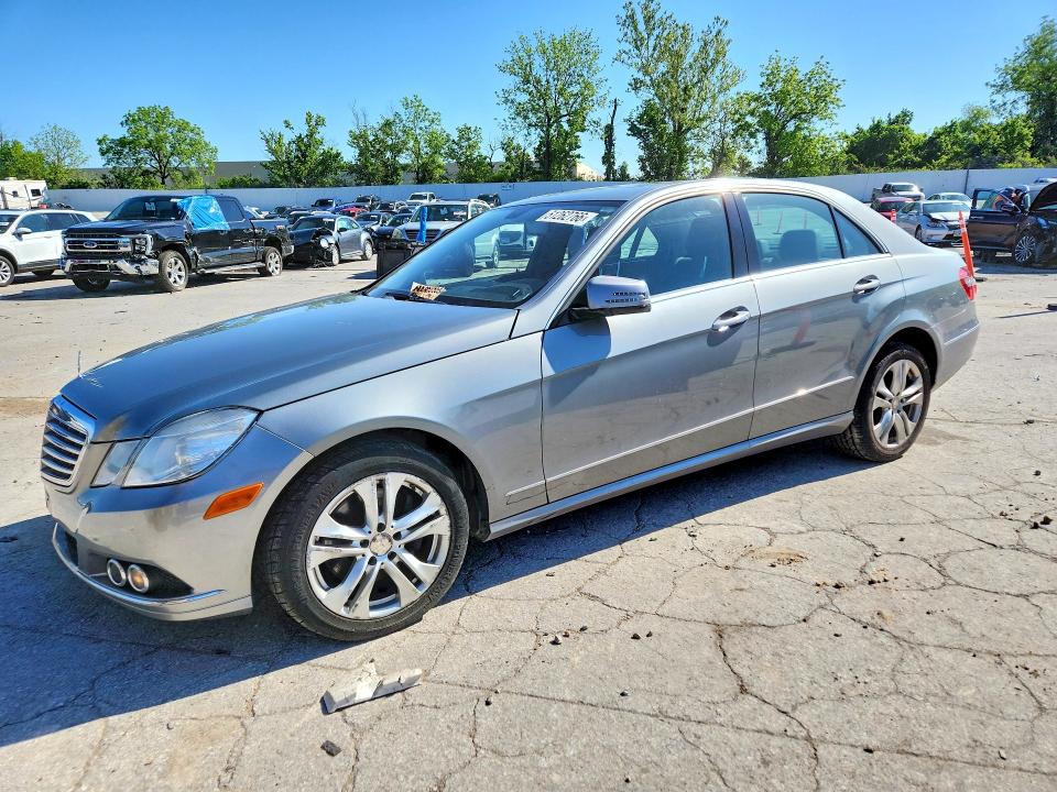 51262766 :رقم المزاد ، WDDHF8HB2BA431335 vin ، 2011 Mercedes-benz E مزاد بيع